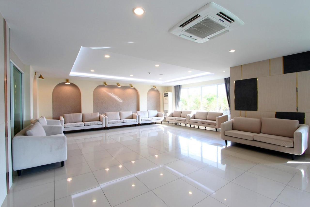The Leisure Hotel Банг Бо Экстерьер фото
