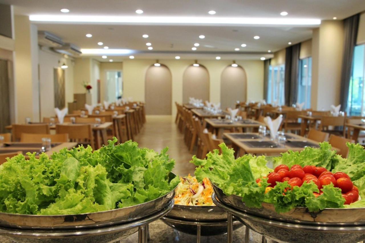 The Leisure Hotel Банг Бо Экстерьер фото
